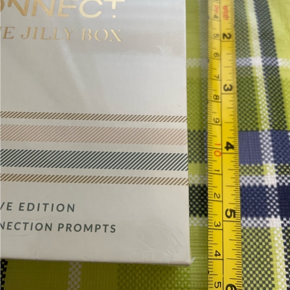 Jilly Box - Cool To Connect Cards - NWT - Picture 5 of 7